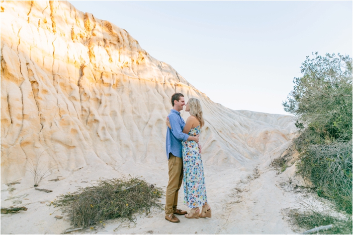 Sunset Beach engagement session at Torrey Pines | San Diego Beach Engagement Session by Leslie Anne Photofinish